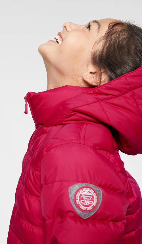 Praktická funkční zimní bunda pro děti