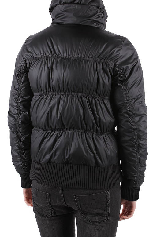 Černá dámská zimní bunda Adidas
