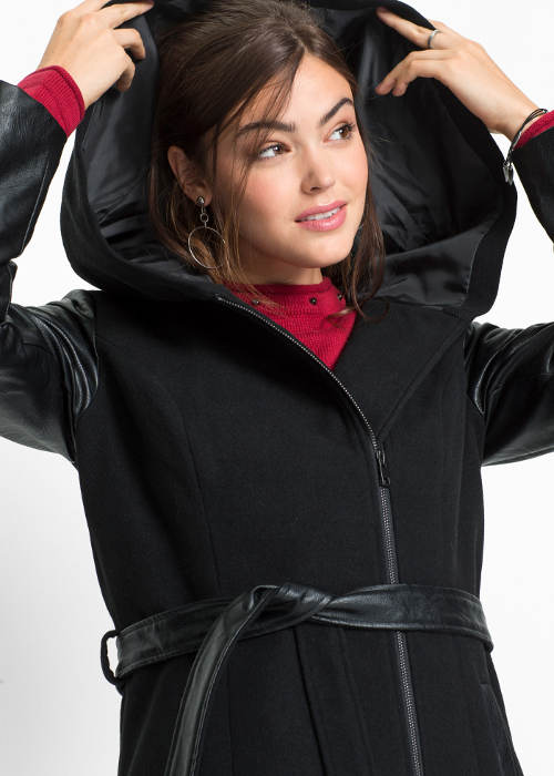 Černá zimní bunda s velkou kapucí