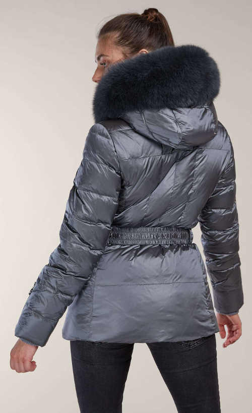Dámská zimní bunda s pravou kožešinou z mývalovce