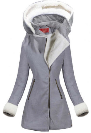 Elegantní šedý zimní kabát s odepínací kapucí