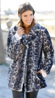 Kabát s imitací leopardí kožešiny
