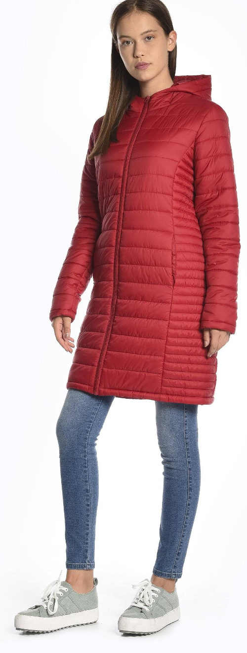 Trendy červený prošívaný kabát