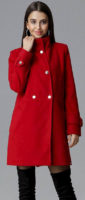 Červený dámský kabát k vysokým kozačkám