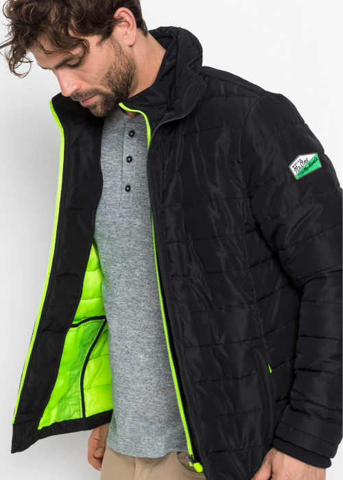 černá bunda s kontrastní zelenou