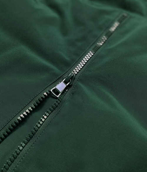 zelená bunda s praktickým zipem